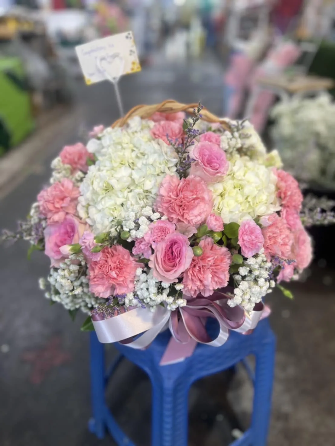 กระเช้าดอกไม้